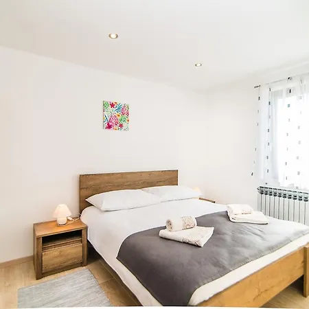 게스트하우스 Dino 포레치