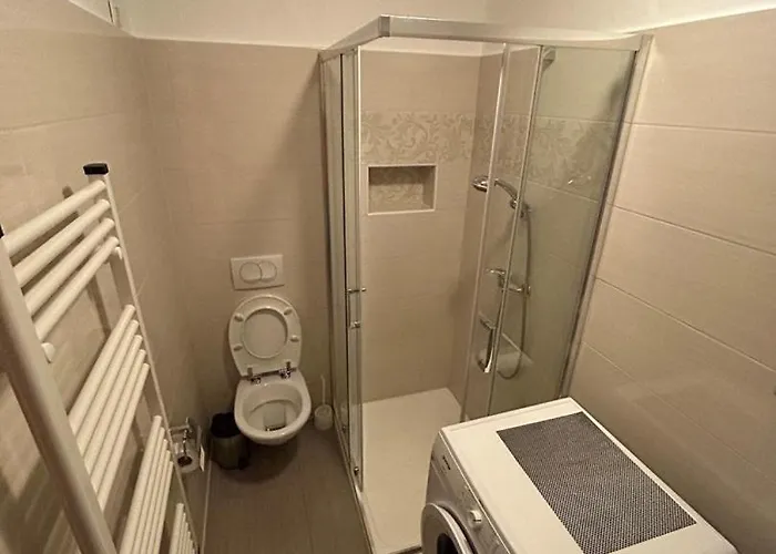 Casa de hóspedes Dino 3*